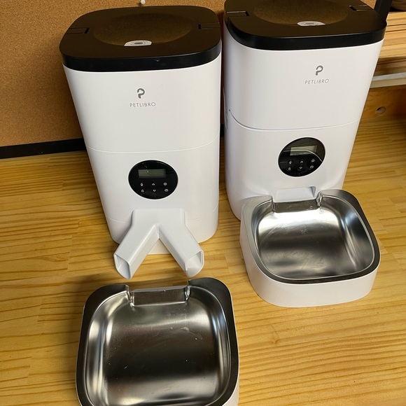 Petlibro auto feeder - Picture 5 of 5